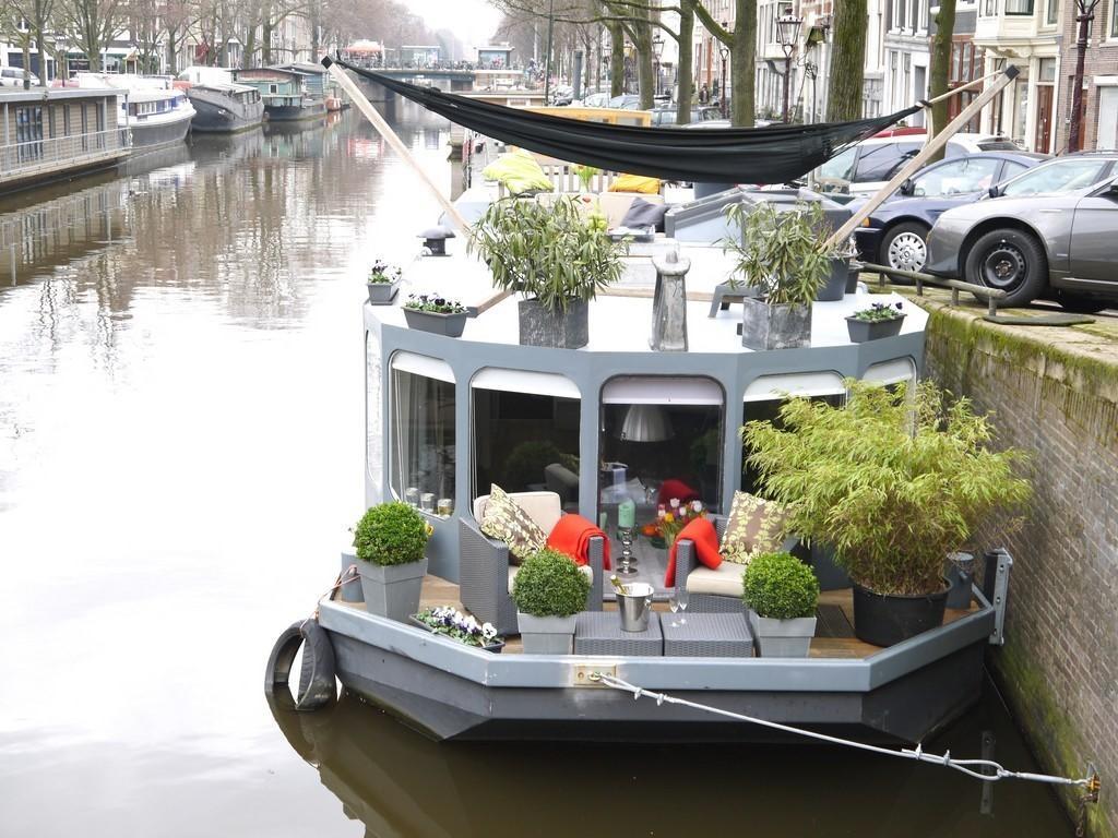 Houseboat Prinsheerlijk Hotell Amsterdam Rom bilde